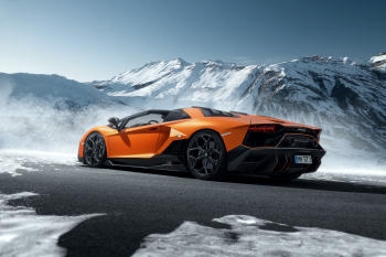 兰博基尼Aventador壁纸