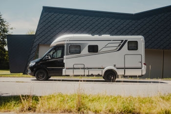 奔驰Hymer B壁纸