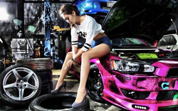 主题美女车模壁纸