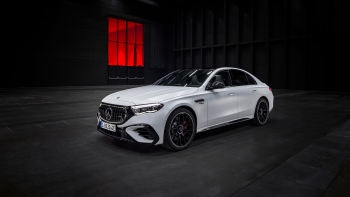 奔驰AMG E壁纸