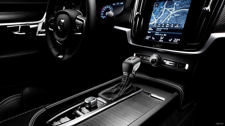沃尔沃 V90 r-design 高清全屏壁纸
