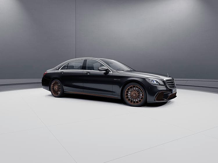 奔驰 AMG S 65 终极版 高清全屏壁纸