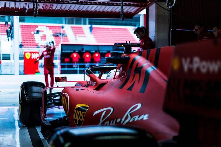 F1 混合  高清全屏壁纸