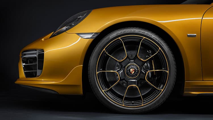 保时捷 911 Turbo S Exclusive 高清全屏壁纸