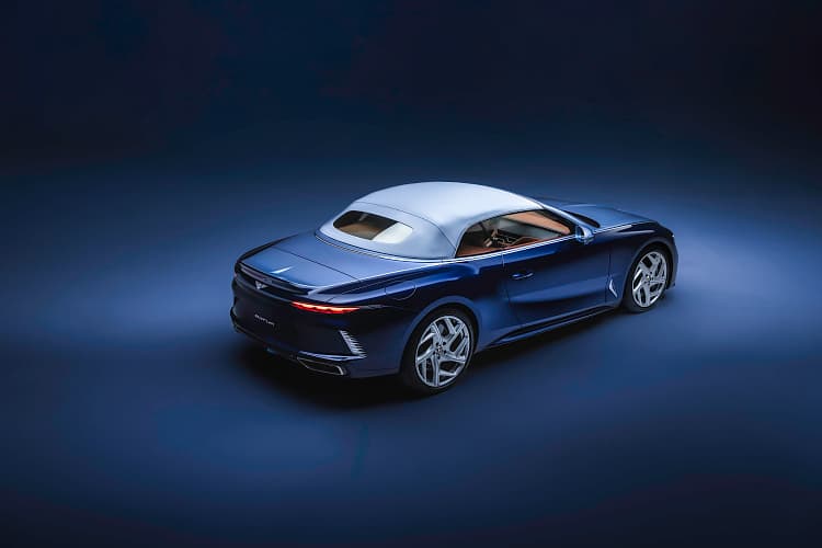 宾利 Batur Convertible 高清全屏壁纸