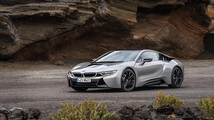 宝马 i8 roadster 高清全屏壁纸