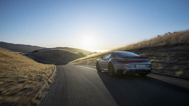 保时捷 911 Turbo 50 高清全屏壁纸