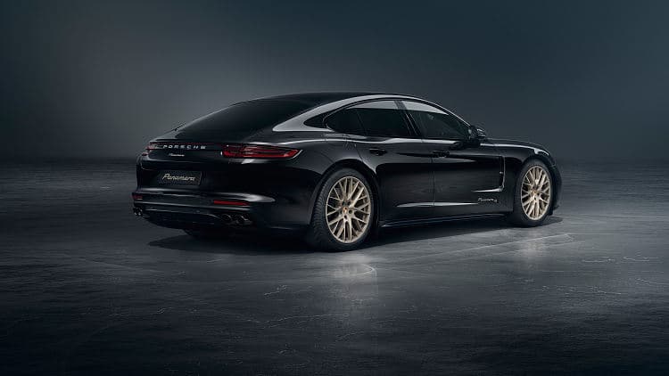 保时捷 Panamera  高清全屏壁纸