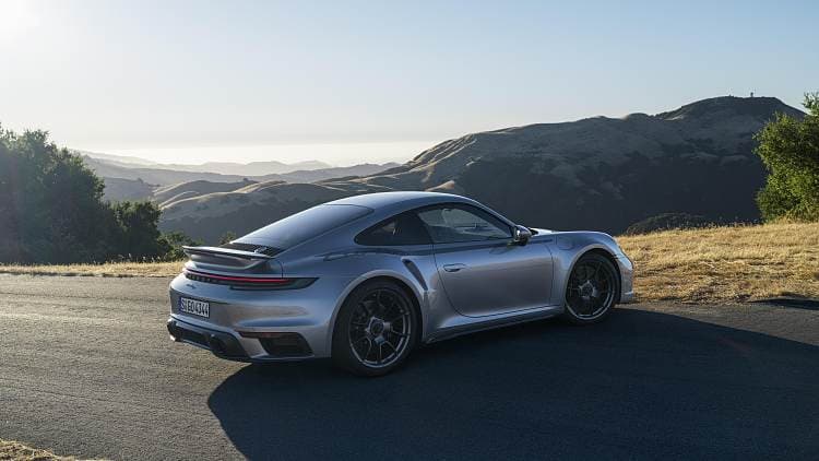 保时捷 911 Turbo 50 高清全屏壁纸