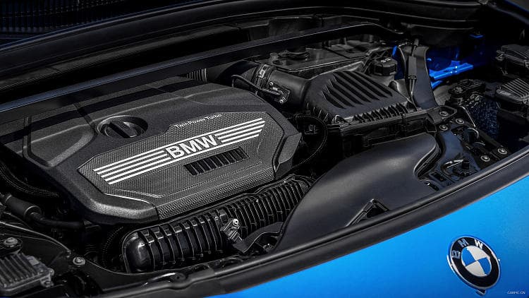 宝马 X2 sDrive20i M Sport 高清全屏壁纸