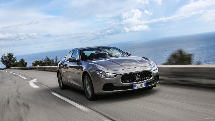 玛莎拉蒂 Ghibli  高清全屏壁纸