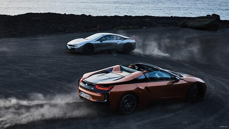 宝马 i8 roadster 高清全屏壁纸
