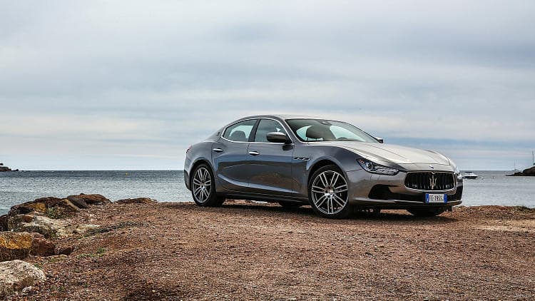 玛莎拉蒂 Ghibli  高清全屏壁纸