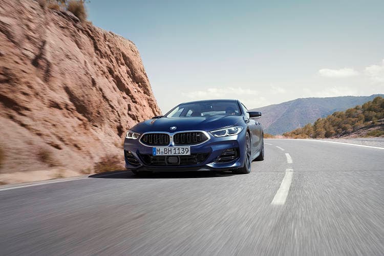 宝马 8系 m850i xdrive gran coupe 高清全屏壁纸