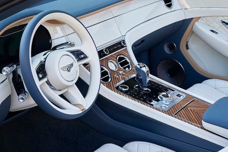 宾利 欧陆GT v8_convertible_mulliner_riviera_collection 高清全屏壁纸