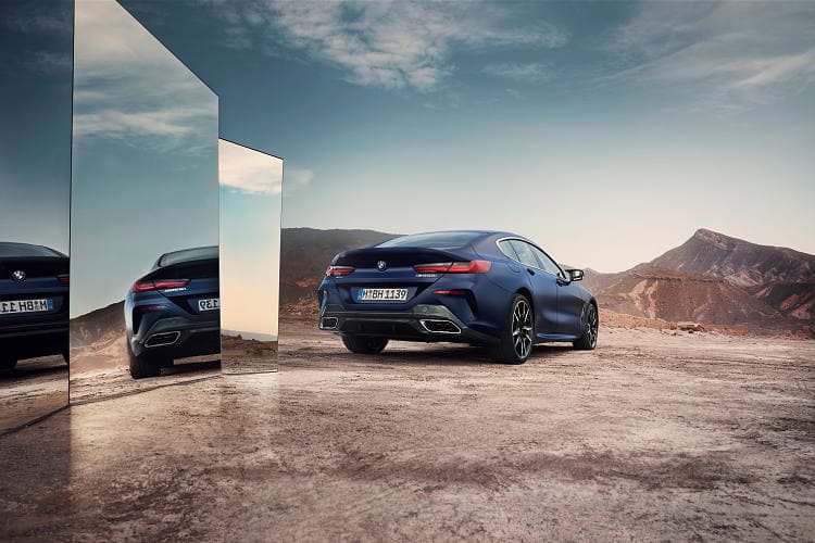 宝马 8系 m850i xdrive gran coupe 高清全屏壁纸