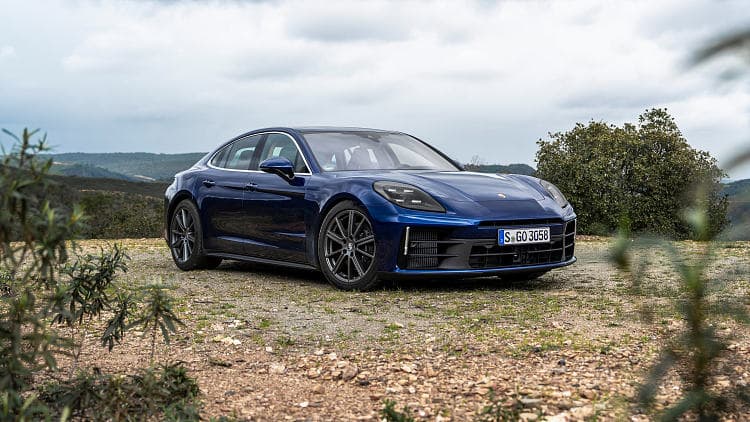 保时捷 Panamera  高清全屏壁纸