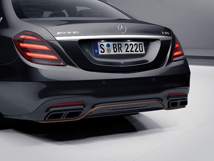 奔驰 AMG S 65 终极版 高清全屏壁纸