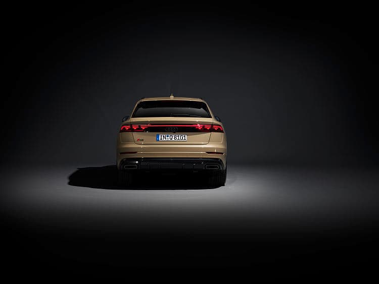 奥迪 Q8 55 tfsi quattro s line 高清全屏壁纸