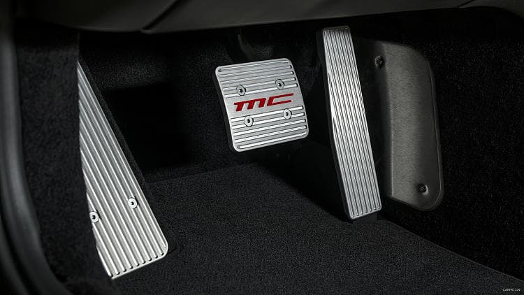玛莎拉蒂 GranTurismo  高清全屏壁纸