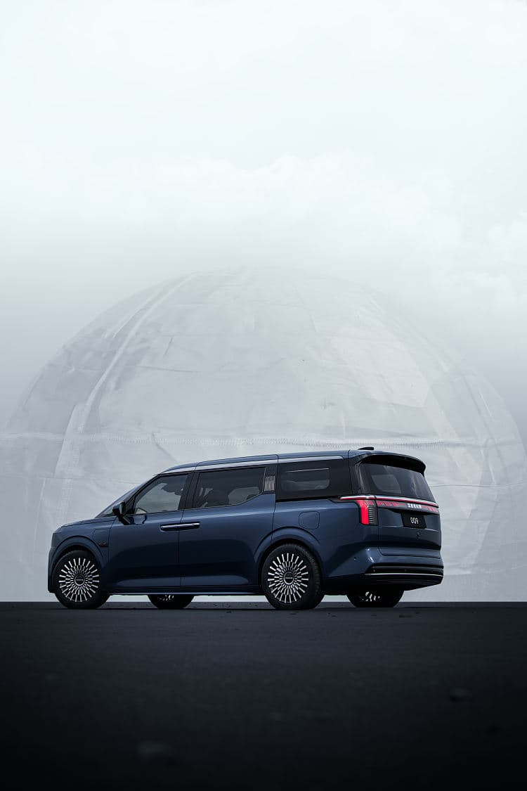 极氪 009  高清全屏壁纸