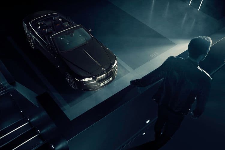 劳斯莱斯 曜影 Black Badge 高清全屏壁纸