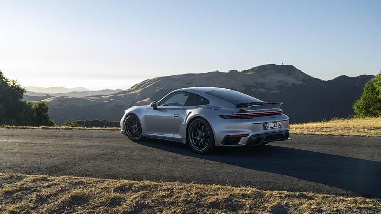保时捷 911 Turbo 50 高清全屏壁纸