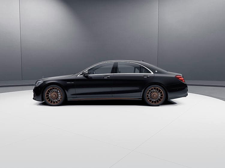 奔驰 AMG S 65 终极版 高清全屏壁纸