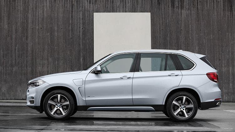 宝马 X5 xdrive40e 高清全屏壁纸