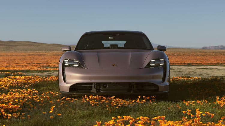 保时捷 Taycan turbo s 高清全屏壁纸