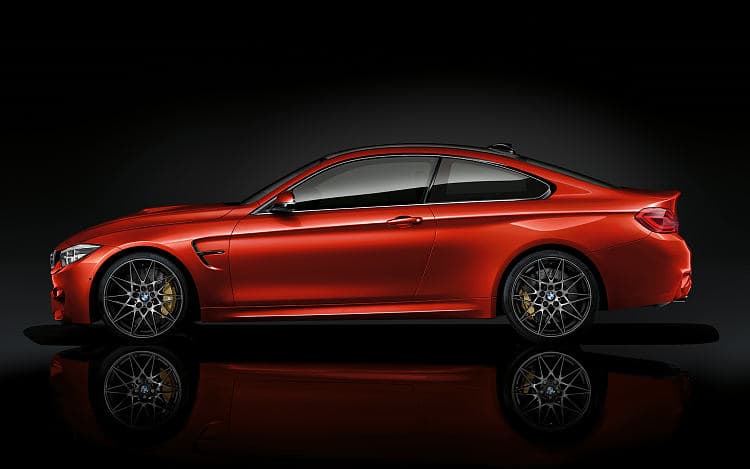 宝马 M4 coupe 高清全屏壁纸