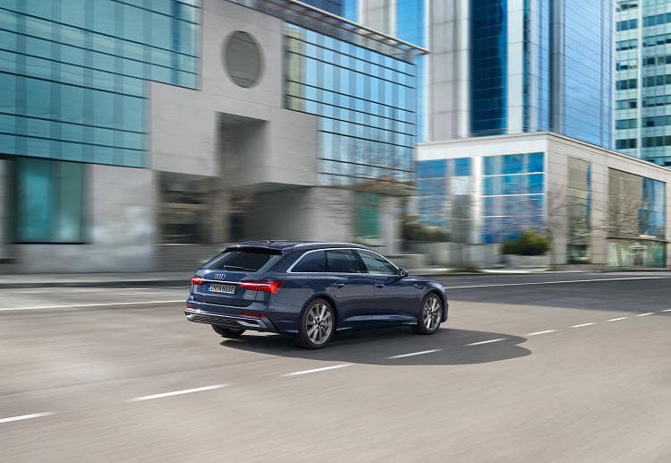 奥迪 A6 quattro s line avant 高清全屏壁纸