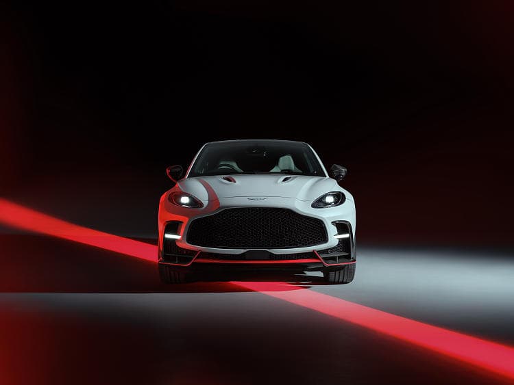 阿斯顿·马丁 DBX S 高清全屏壁纸