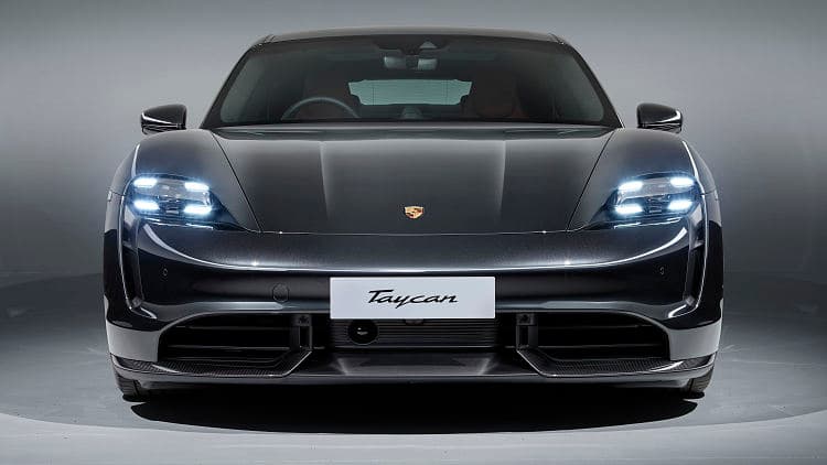 保时捷 Taycan turbo s 高清全屏壁纸