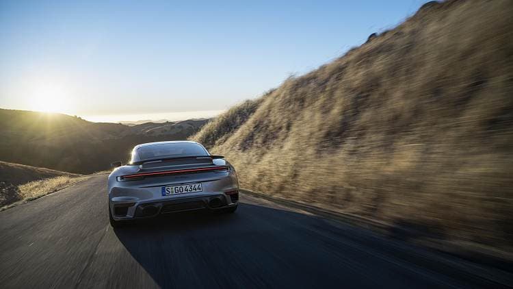 保时捷 911 Turbo 50 高清全屏壁纸