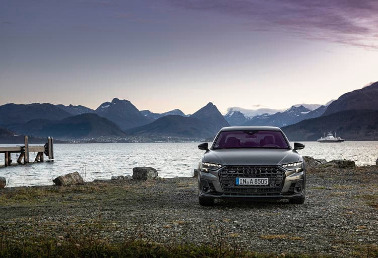 奥迪 A8 quattro s line 高清全屏壁纸