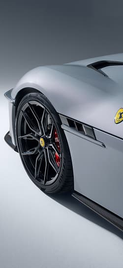 法拉利 12Cilindri Novitec改装版 高清手机竖屏壁纸