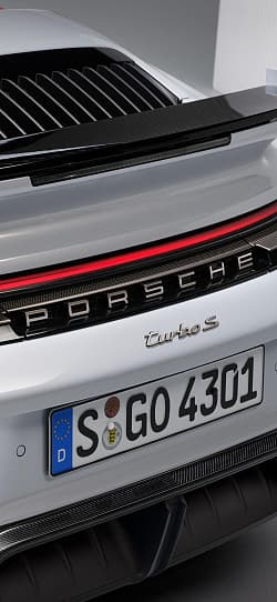 保时捷 911 Turbo S 高清手机竖屏壁纸
