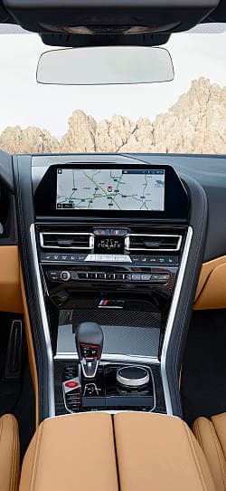 宝马 M8 competition cabrio 高清手机竖屏壁纸