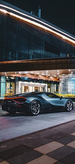布加迪 Tourbillon Asia Roadshow 高清手机竖屏壁纸