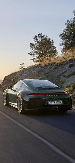 保时捷 911 GT3 Touring 高清手机竖屏壁纸