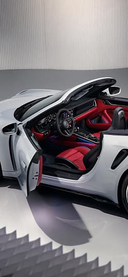 保时捷 911 Turbo S 高清手机竖屏壁纸