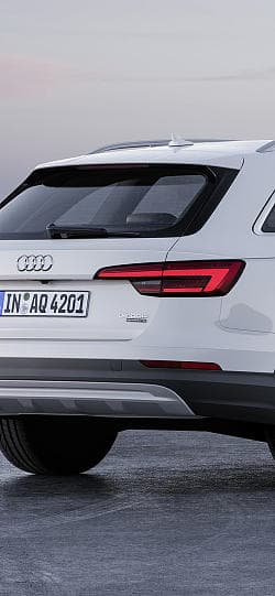 奥迪 A4 allroad 高清手机竖屏壁纸