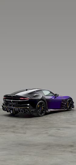 法拉利 12Cilindri Mansory Equestre 迈莎锐改装版 高清手机竖屏壁纸