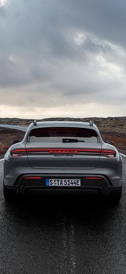 保时捷 Taycan GTS Sport Turismo 高清手机竖屏壁纸