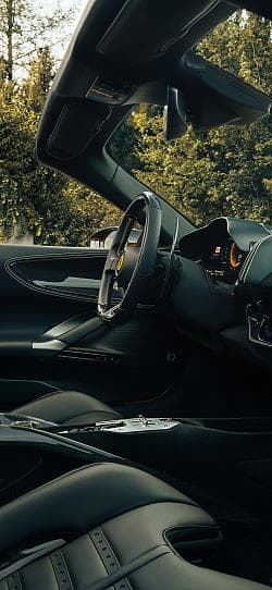 法拉利 SF90 spider novitec 高清手机竖屏壁纸