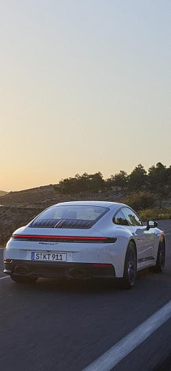 保时捷 911 Carrera T  高清手机竖屏壁纸