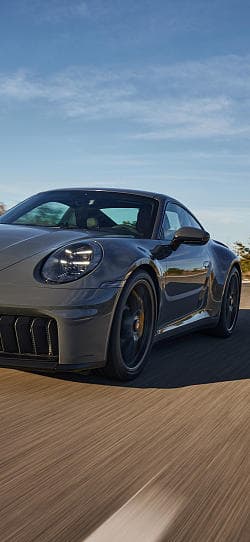 保时捷 911 carrera gts 高清手机竖屏壁纸