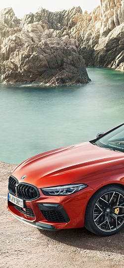 宝马 M8 competition cabrio 高清手机竖屏壁纸