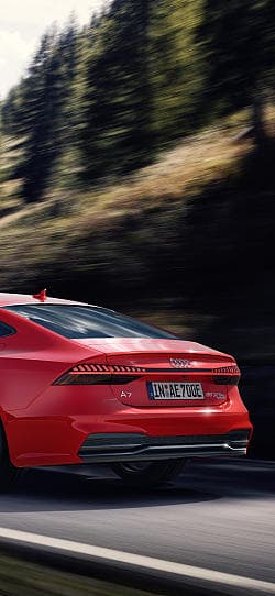奥迪 A7 sportback 55 tfsi e quattro s line 高清手机竖屏壁纸